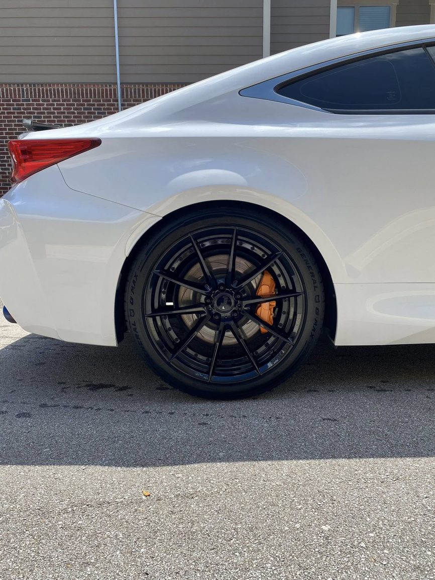 Wheel and rim detailing service